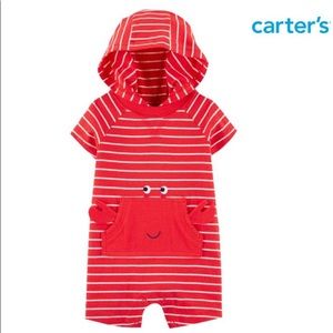 NWT Hooded romper with 3-D crab on the REAL pocket